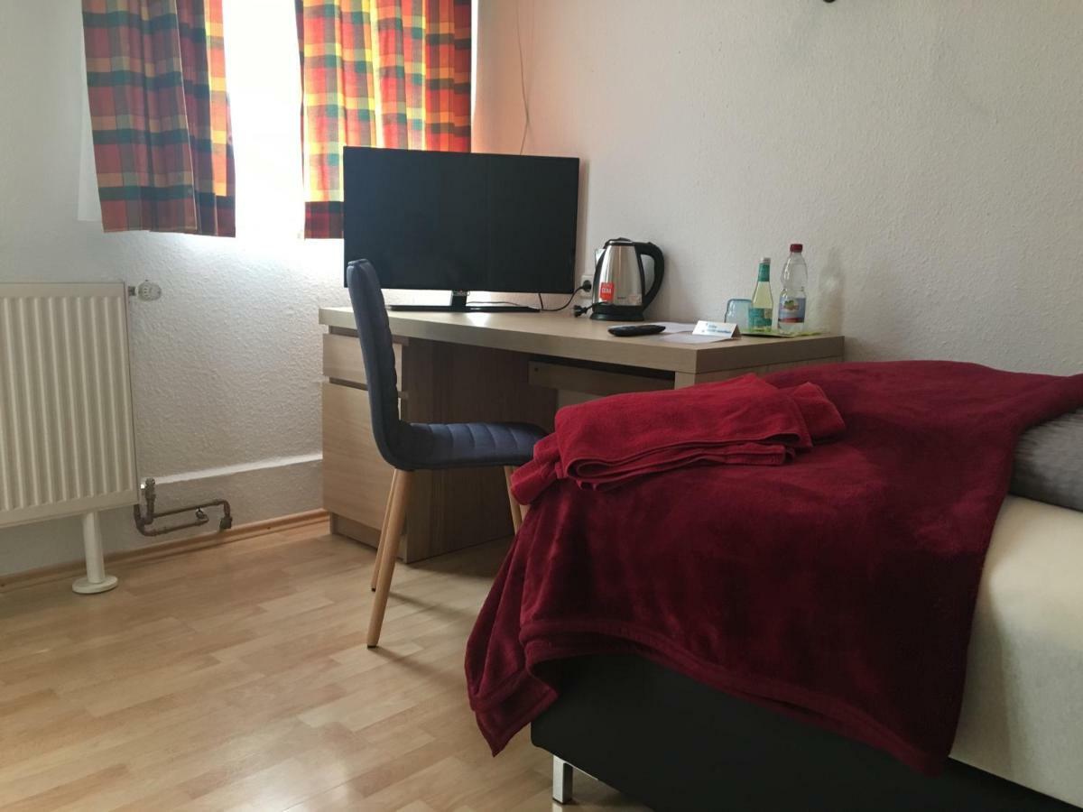 Hotel Lamm Stuttgart Waldenbuch Buitenkant foto